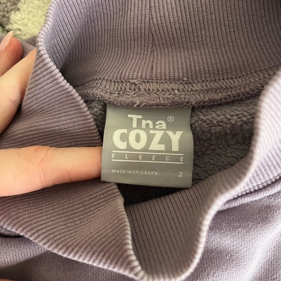 Aritzia Tna Mock Neck Sweatshirt - Picture 10 of 10